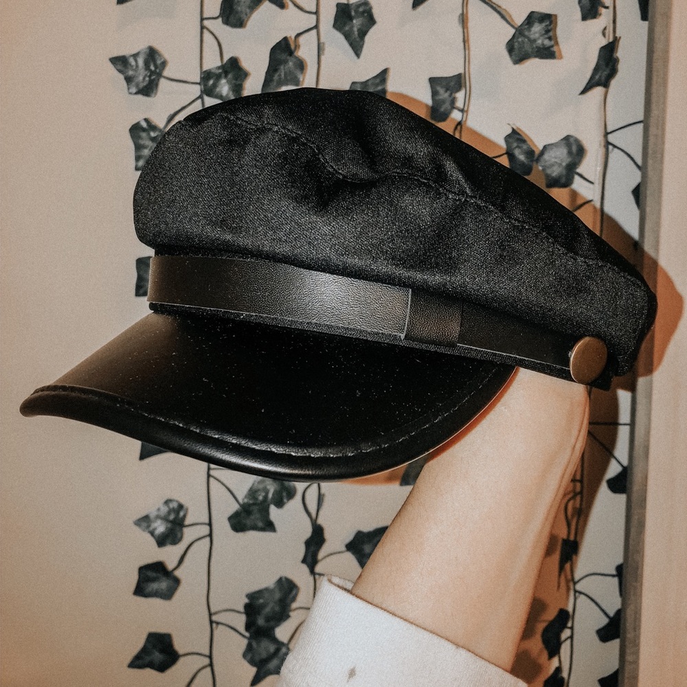 NWOT Baker Boy Hat